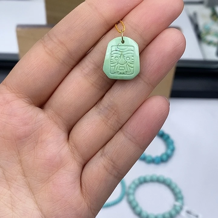 未镶嵌绿松石珠宝奇石