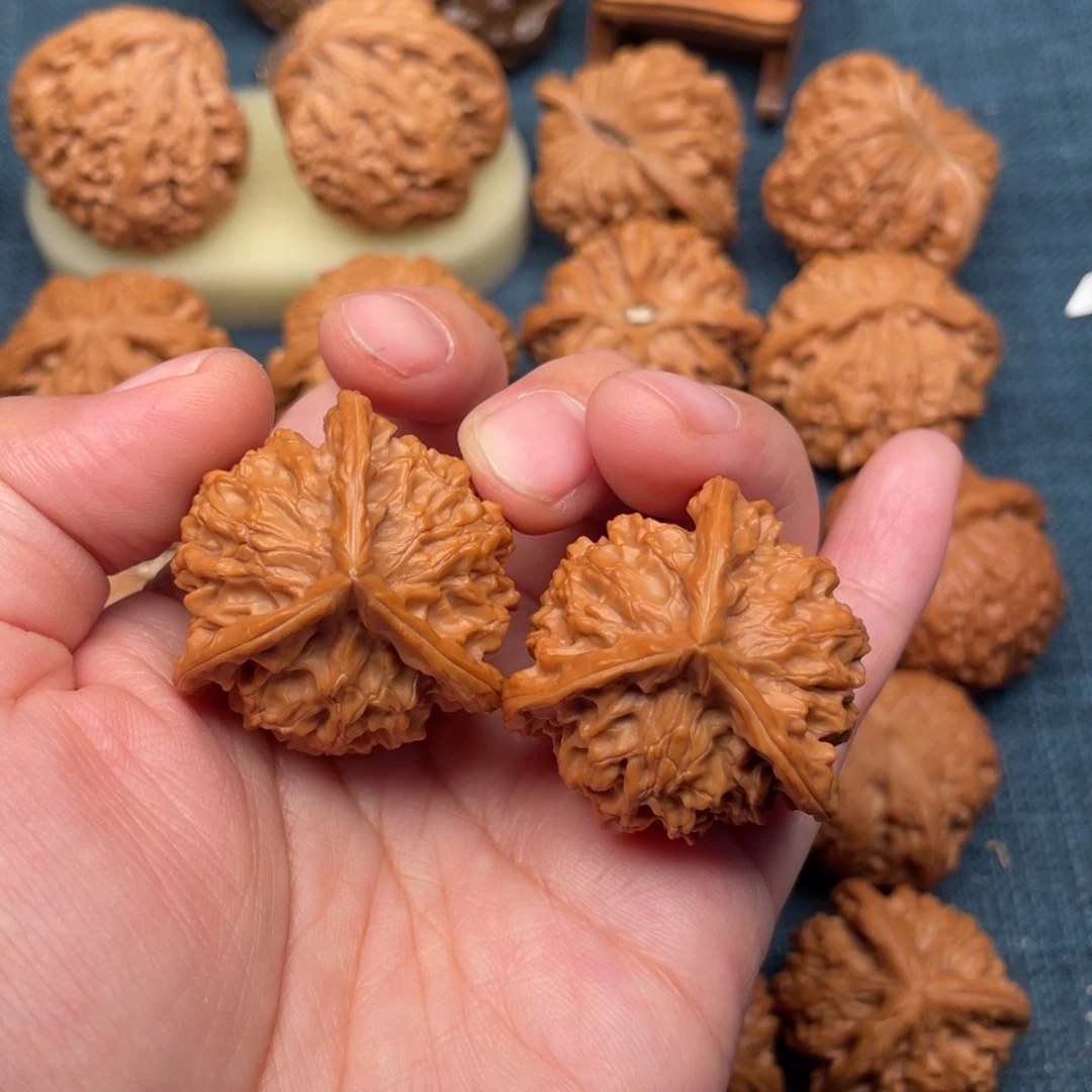 文玩核桃把件36毕业盘山正奔全品