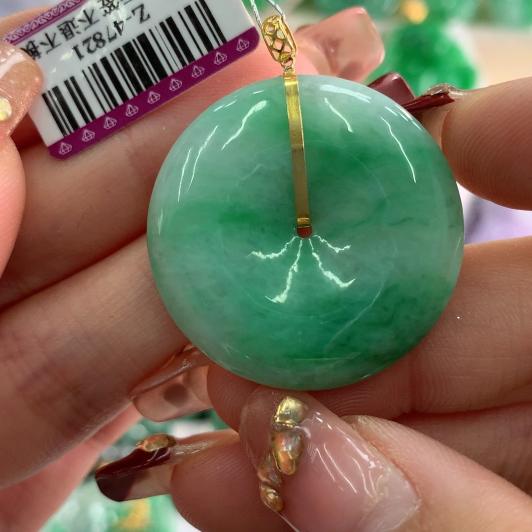 翡翠吊坠(不含链)18K金镶嵌