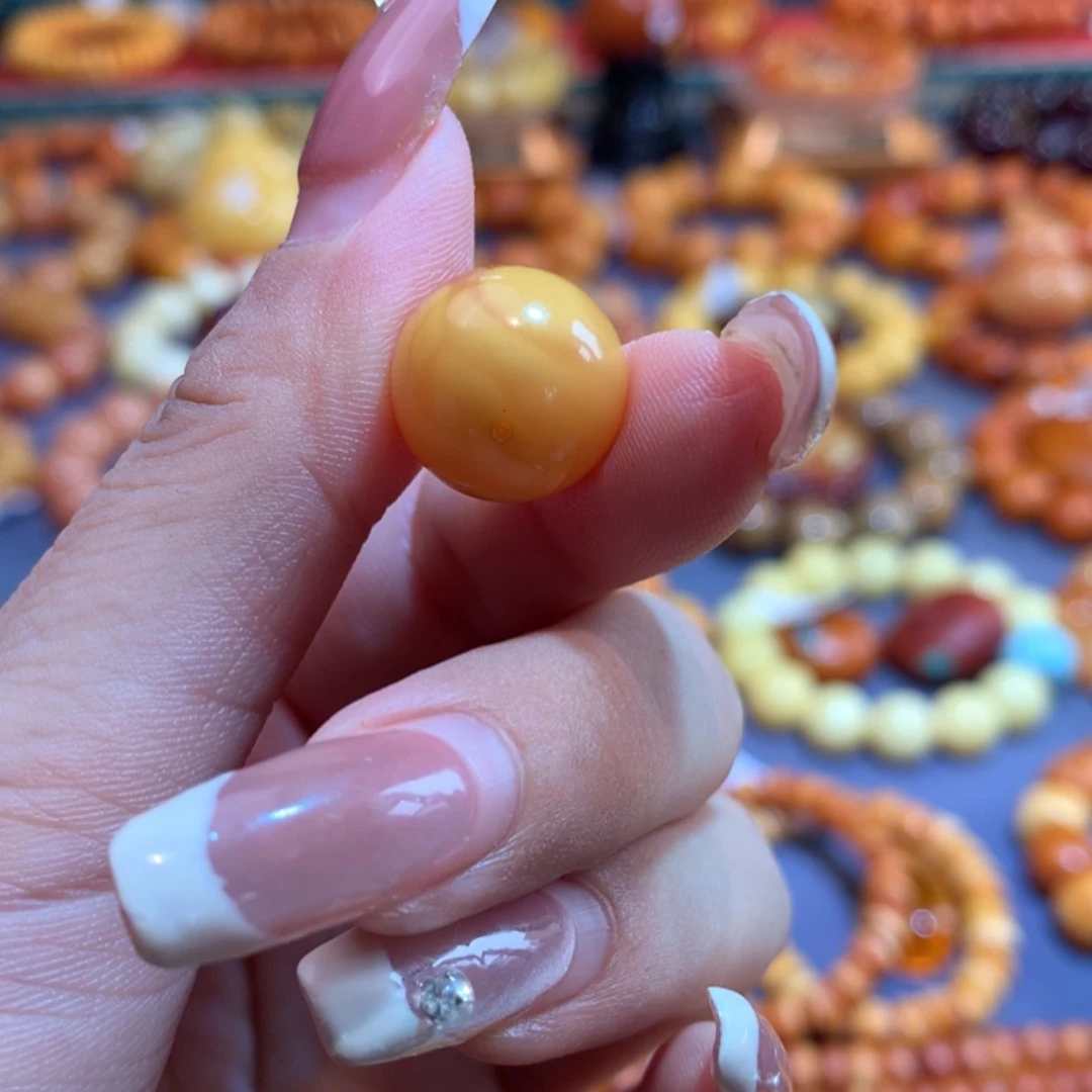 【闪购商品】未镶嵌吊坠(不含链)琥珀萍*