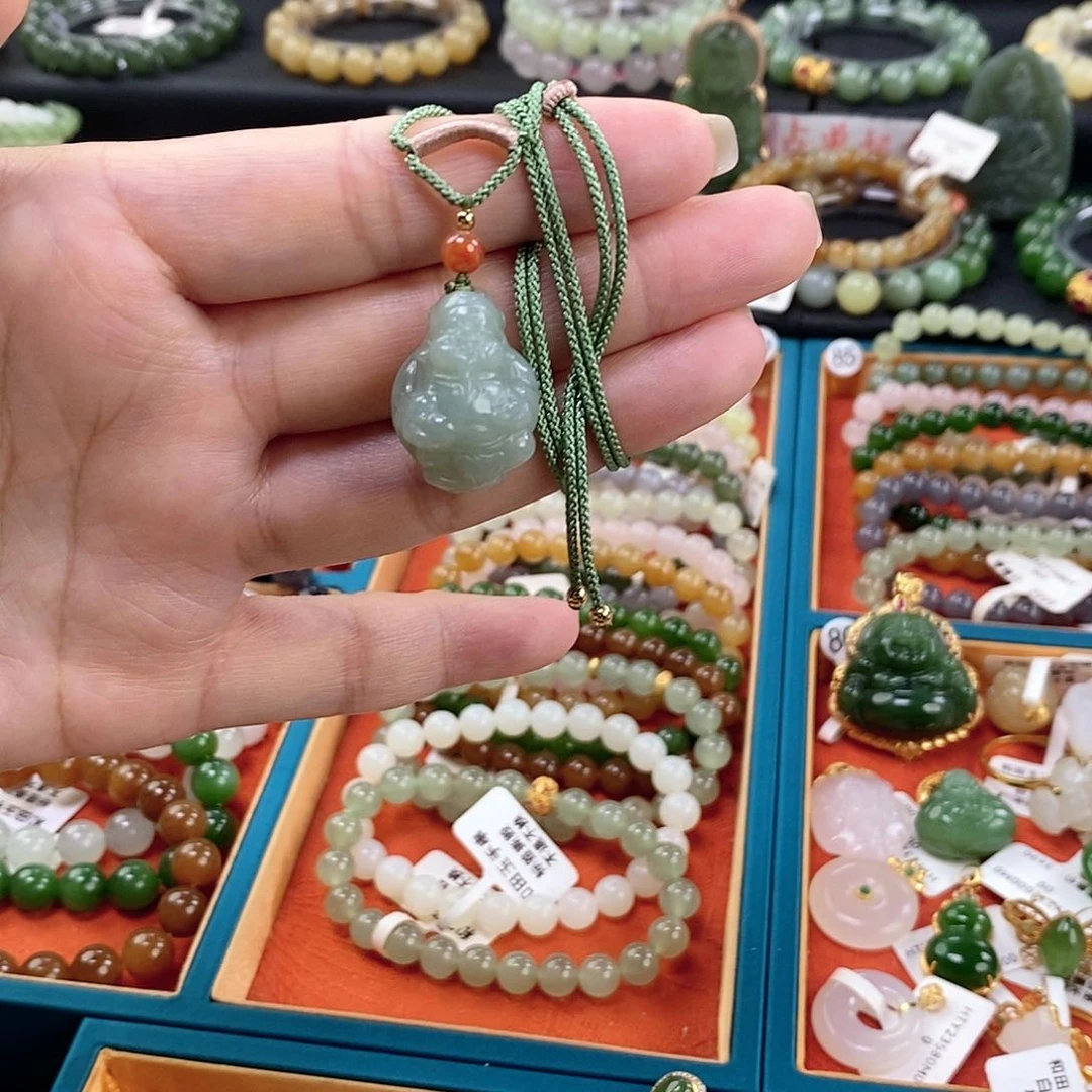 和田玉挂件未镶嵌且末天空蓝 财神