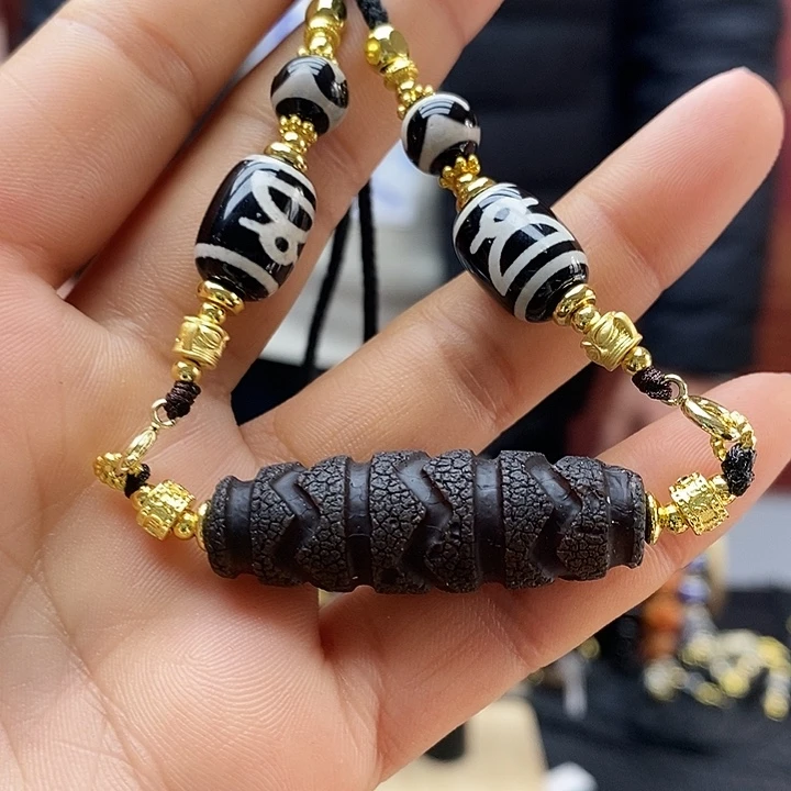 玛瑙/玉髓合金颈饰