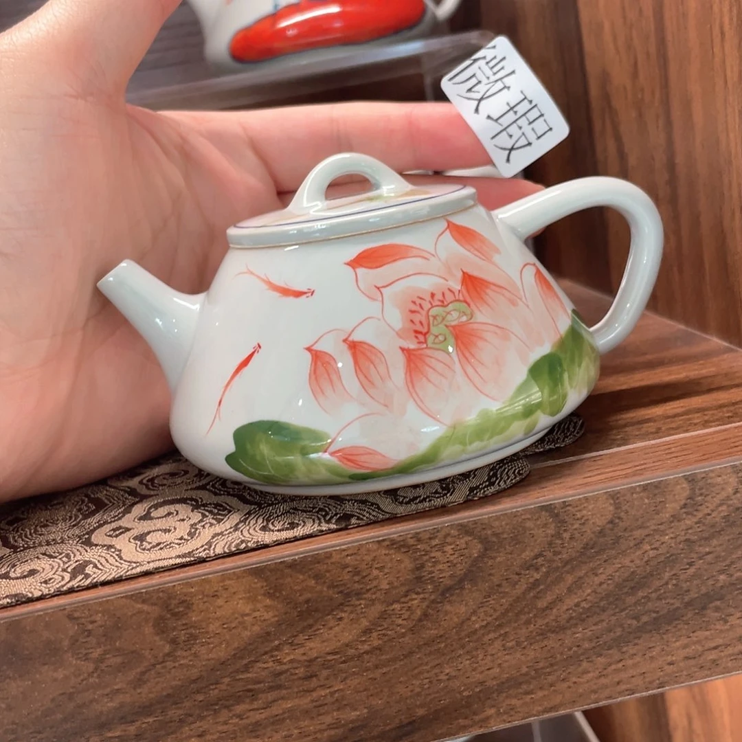 釉下手绘茶具微瑕