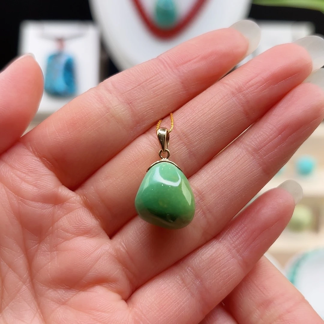 绿松石配饰18K金镶嵌