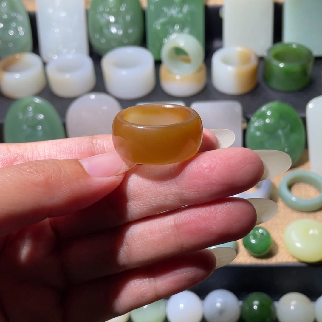 和田玉戒指未镶嵌