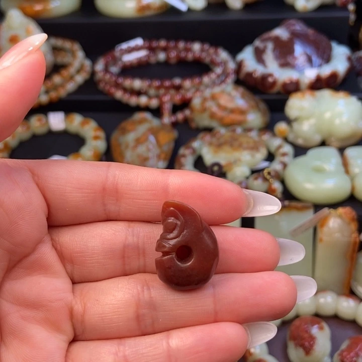 岫岩河磨玉（透闪石质玉）未镶嵌挂件