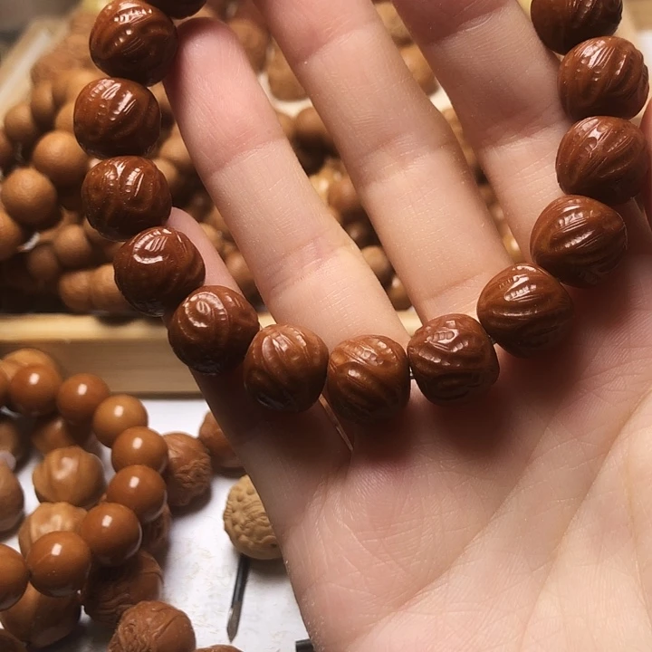 嘉***隆猴头雕刻观山无相