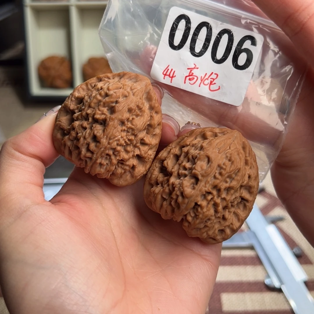 44高炮南疆文玩核桃