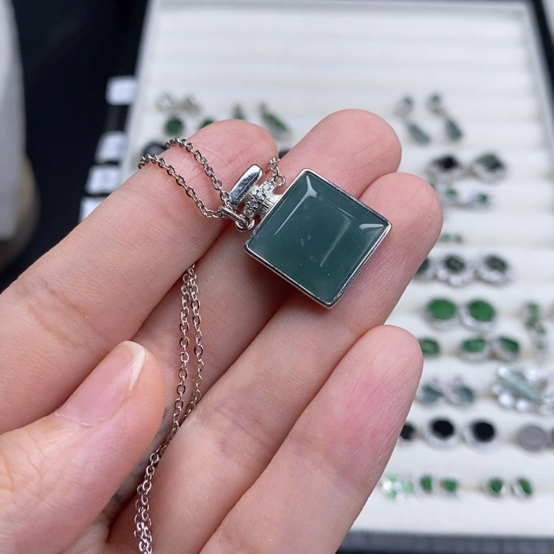 未镶嵌挂件翡翠翡翠