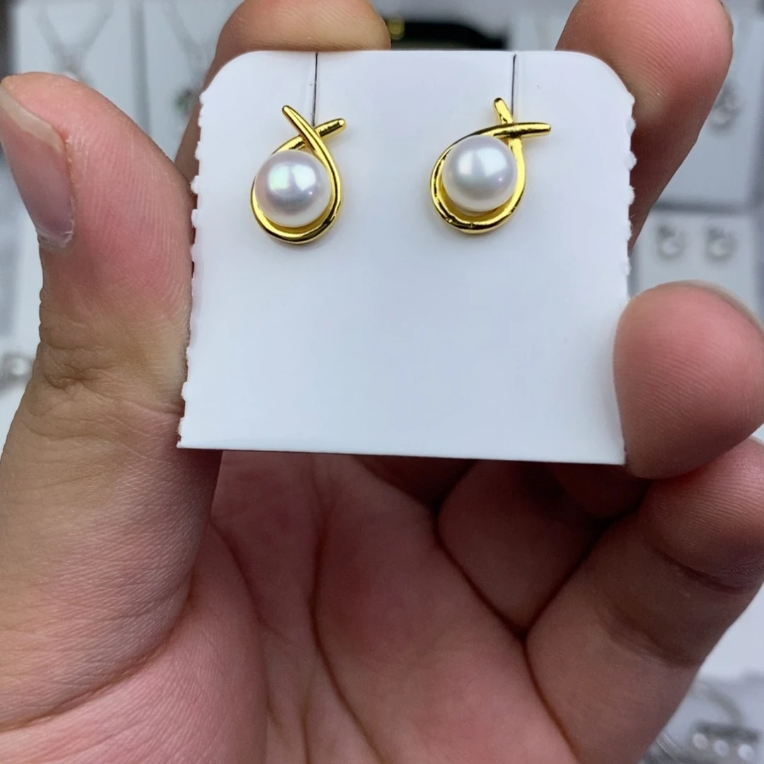 耳饰未镶嵌淡水珍珠