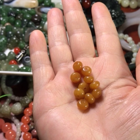 未镶嵌和田玉（糖玉）珠宝半成品