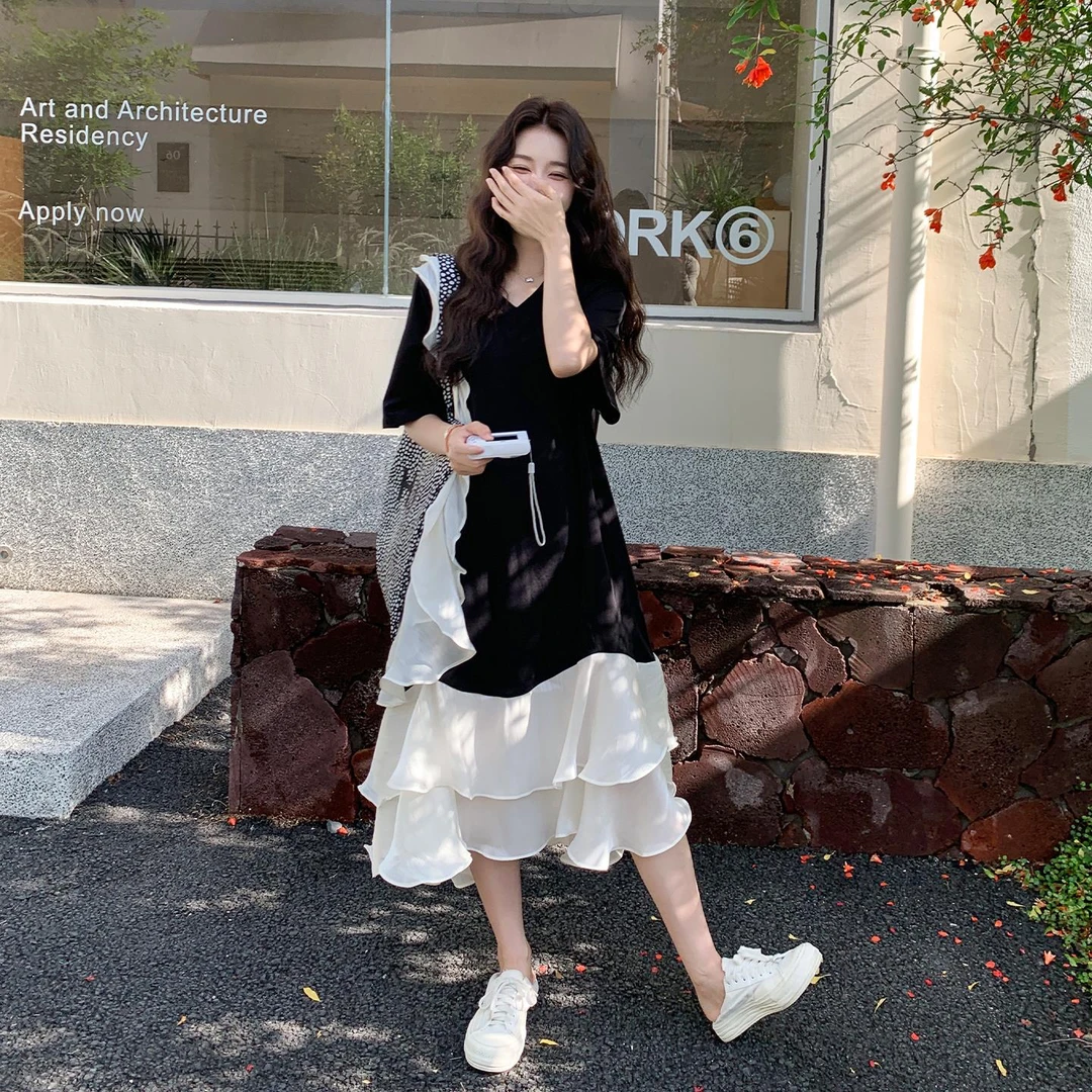 法式设计感荷叶边撞色拼接连衣裙女夏季新款韩系假两件赫本风长裙
