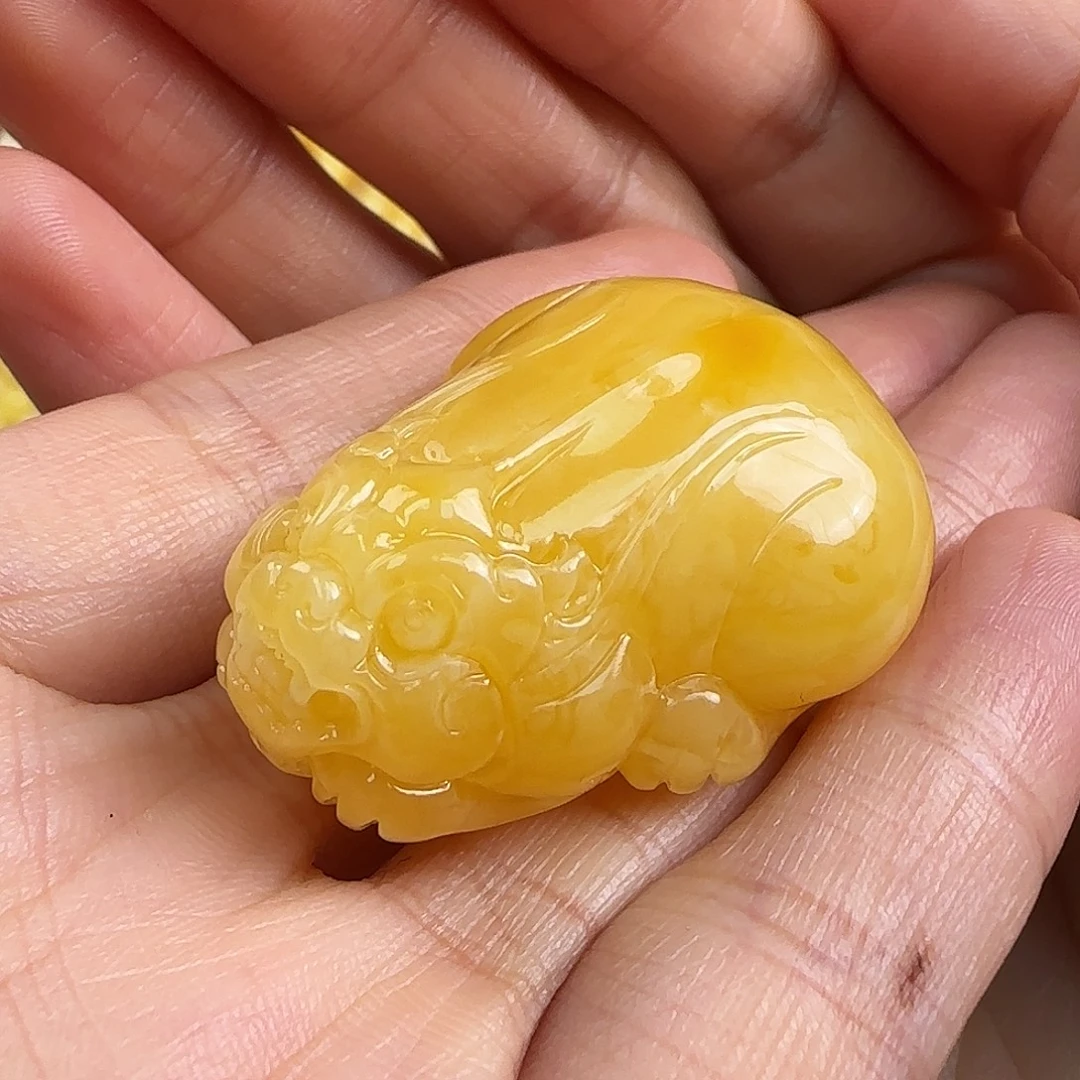 时***枫蜜蜡未镶嵌珠宝奇石