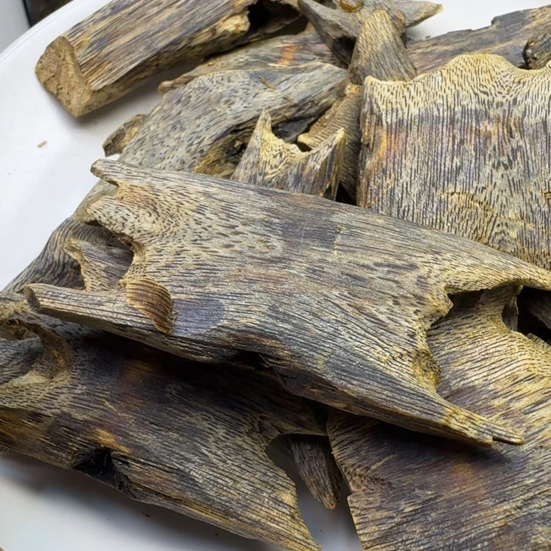 暖***6沉香碎屑沉香蓝香高油块料100g