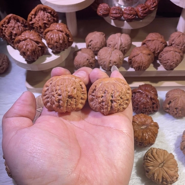 把件文玩核桃20-血麒麟