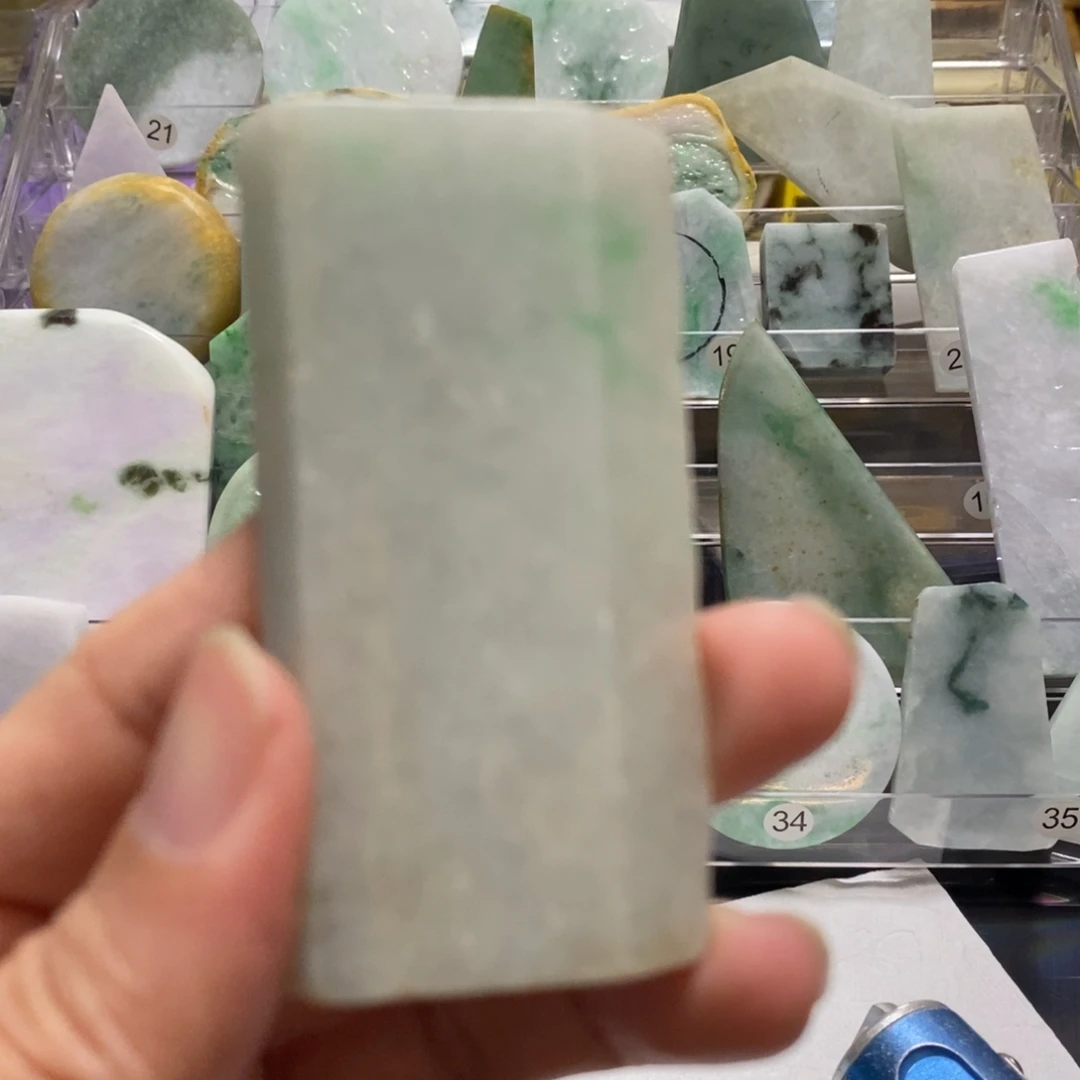 翡翠散珠翡翠jgdfuohbv