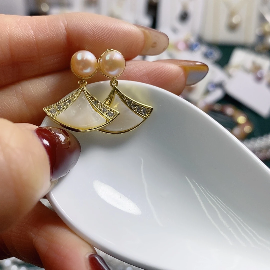 未镶嵌耳饰淡水珍珠