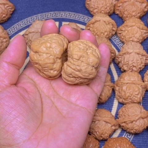 【闪购商品】文玩核桃吊坠金***油蛙蛙43