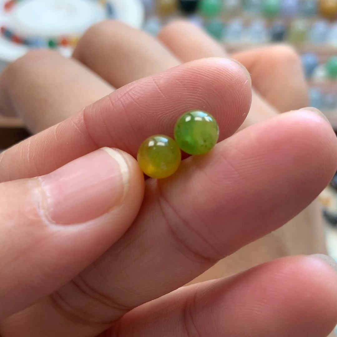 未镶嵌定制翡翠卡6黄加绿一对