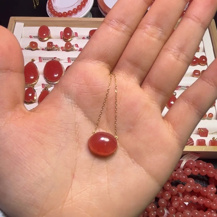 菱锰矿（红纹石）18K金镶嵌颈饰蛋面锁骨链
