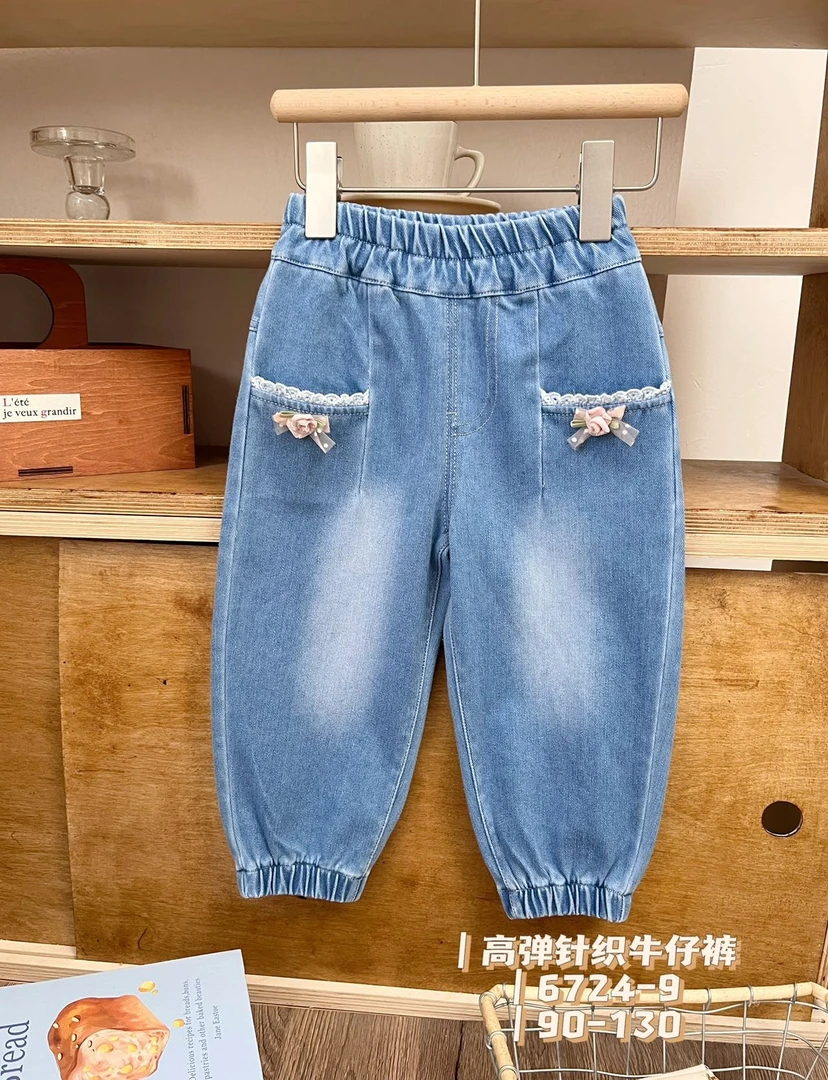 6724-9收口针织卡通牛仔裤（蝴蝶结）