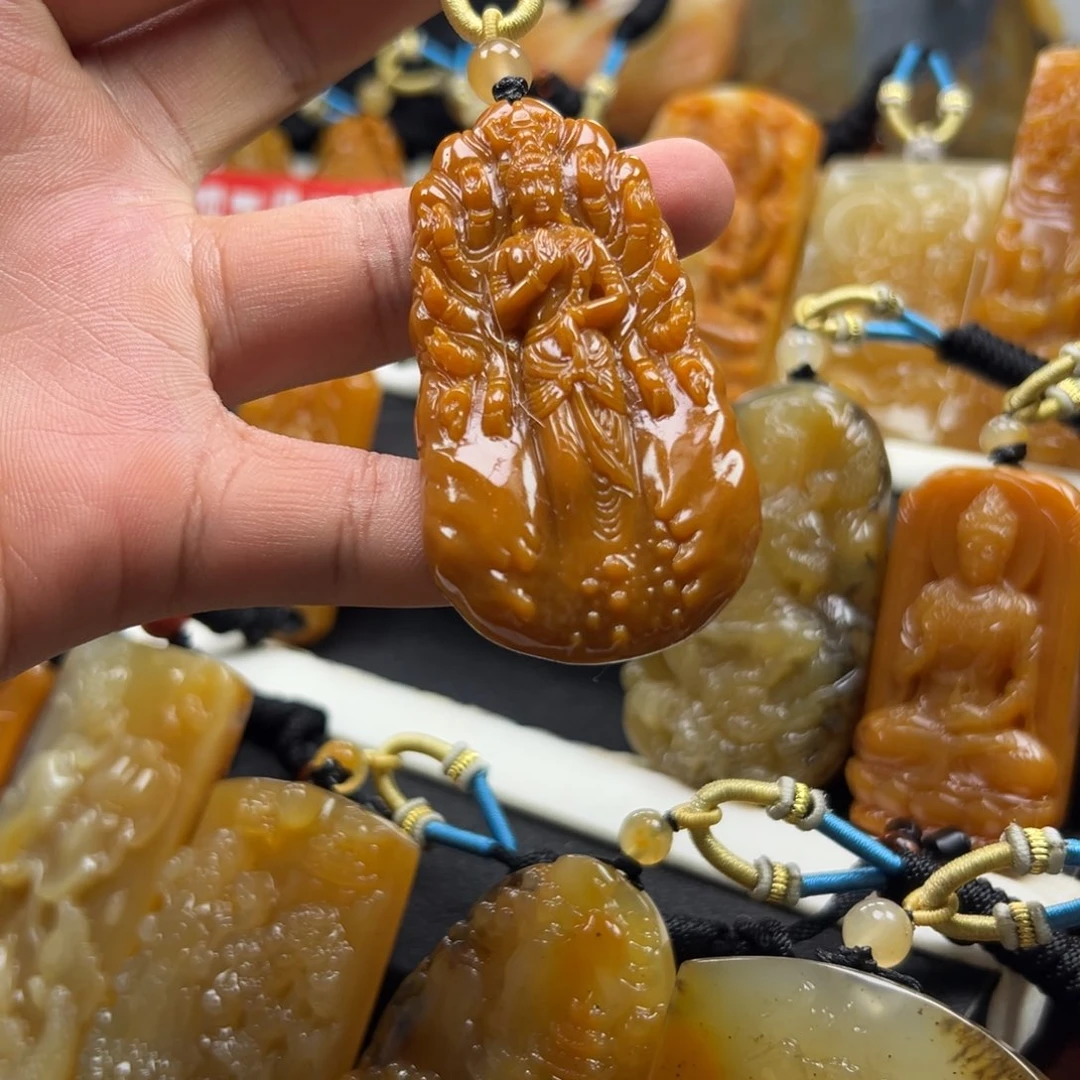 石英质玉（黄龙玉）未镶嵌黄龙玉