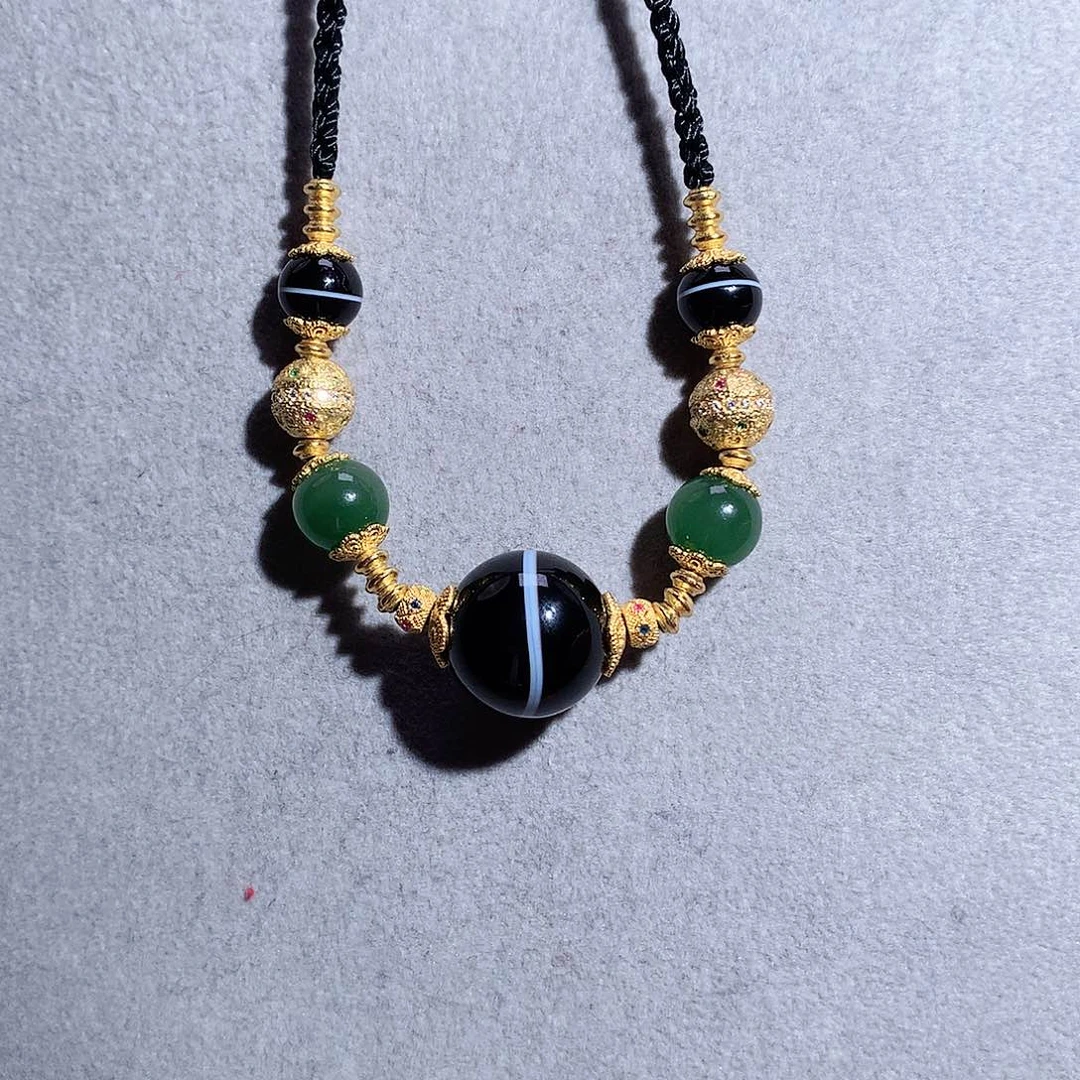 玛瑙/玉髓颈饰未镶嵌