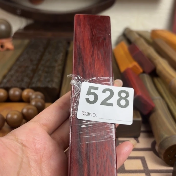 木大**闲科檀木料制作