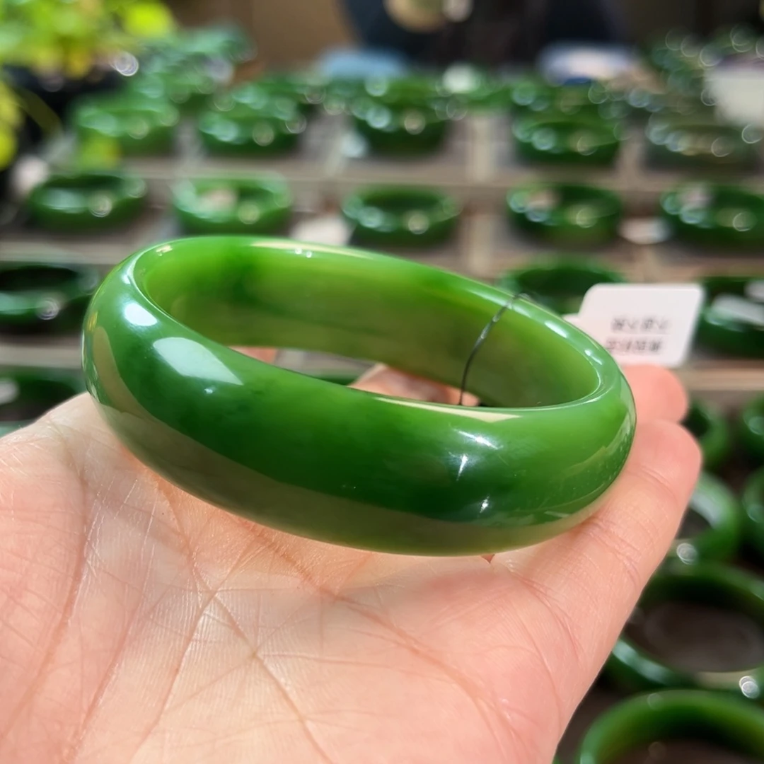 未镶嵌手镯和田玉（碧玉）