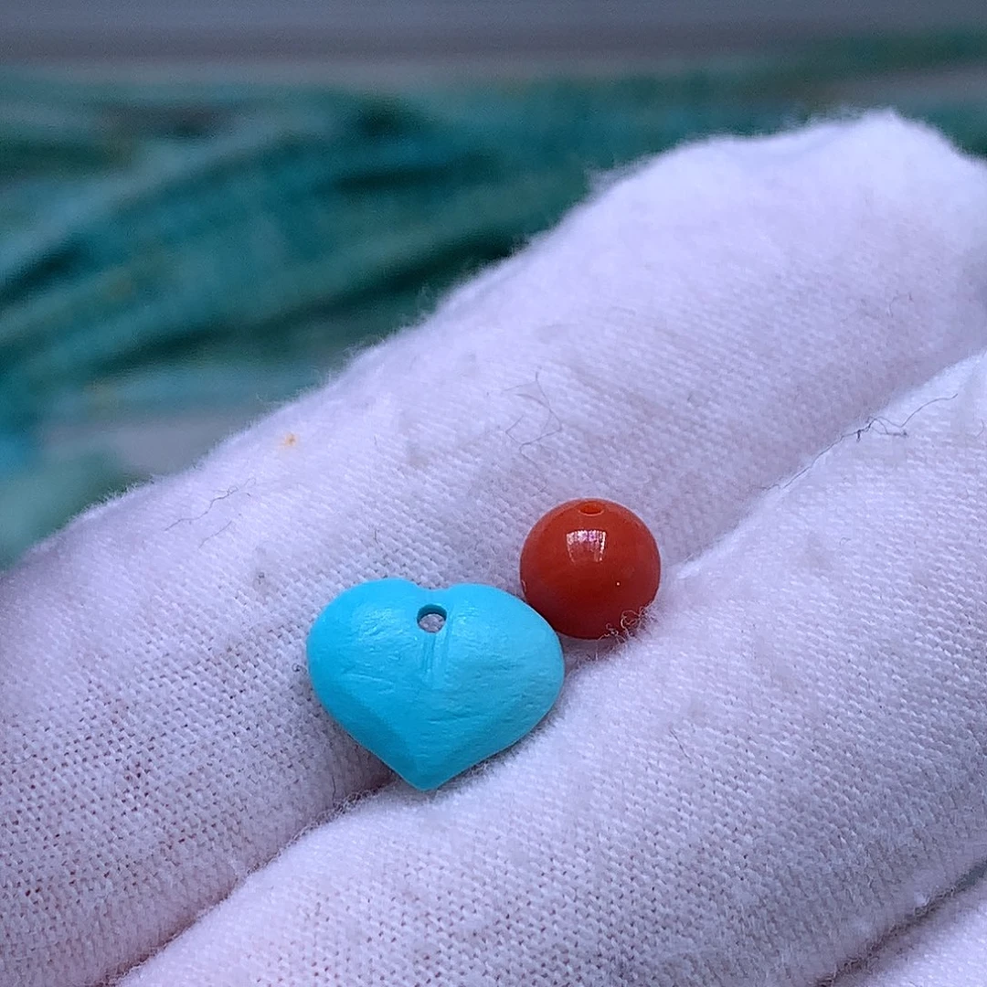 南红玛瑙未镶嵌珠宝奇石