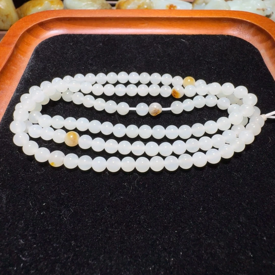 和田玉未镶嵌项链