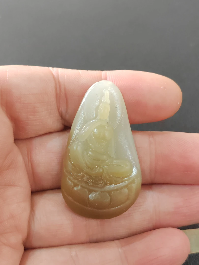 和田玉糖白无相观音吊坠定制