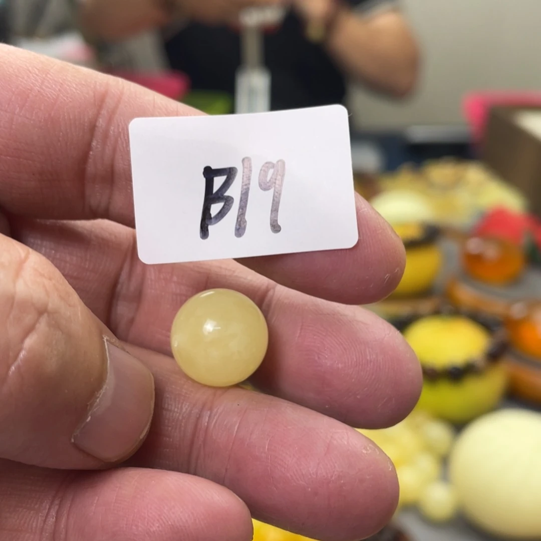 手链琥珀未镶嵌多样性发，发其中一件