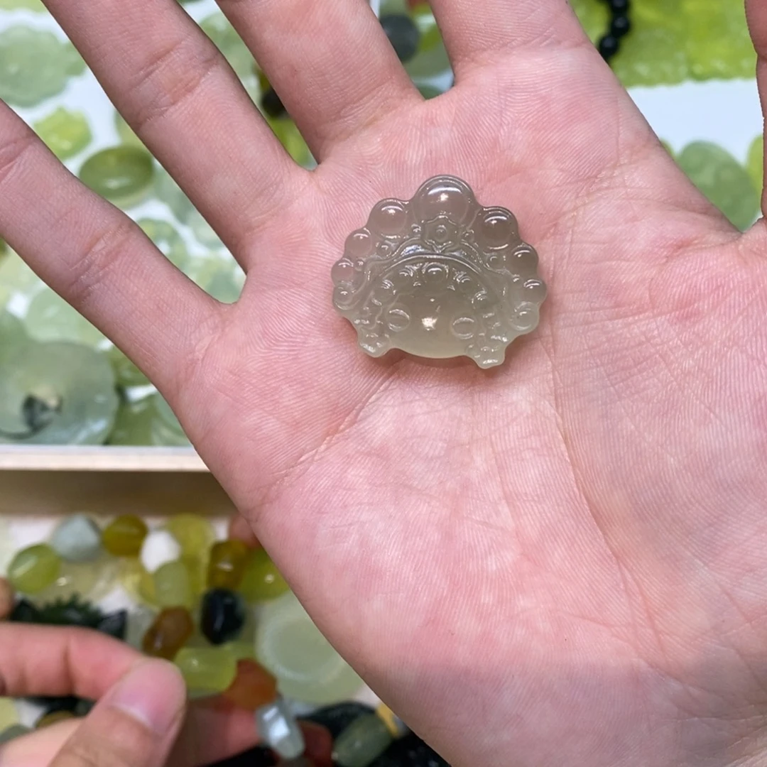 岫玉未镶嵌吊坠(不含链)