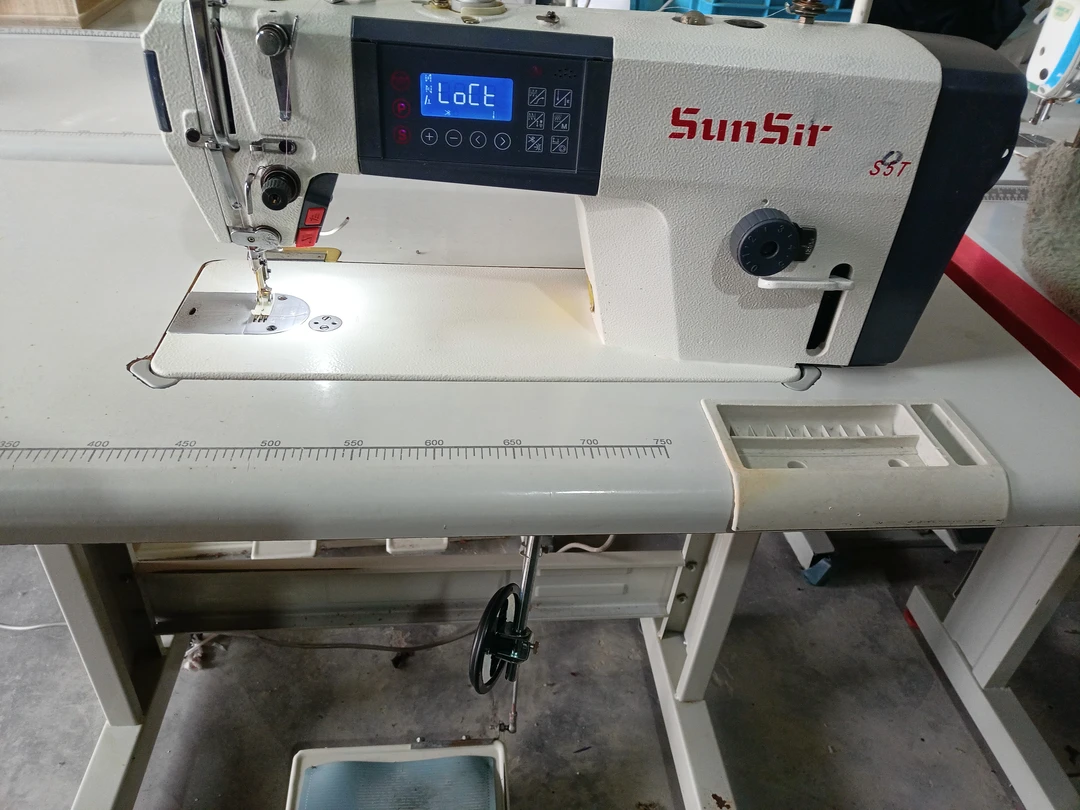 美机日圣电脑平车，全自动自动剪线缝纫机，成色新家用电