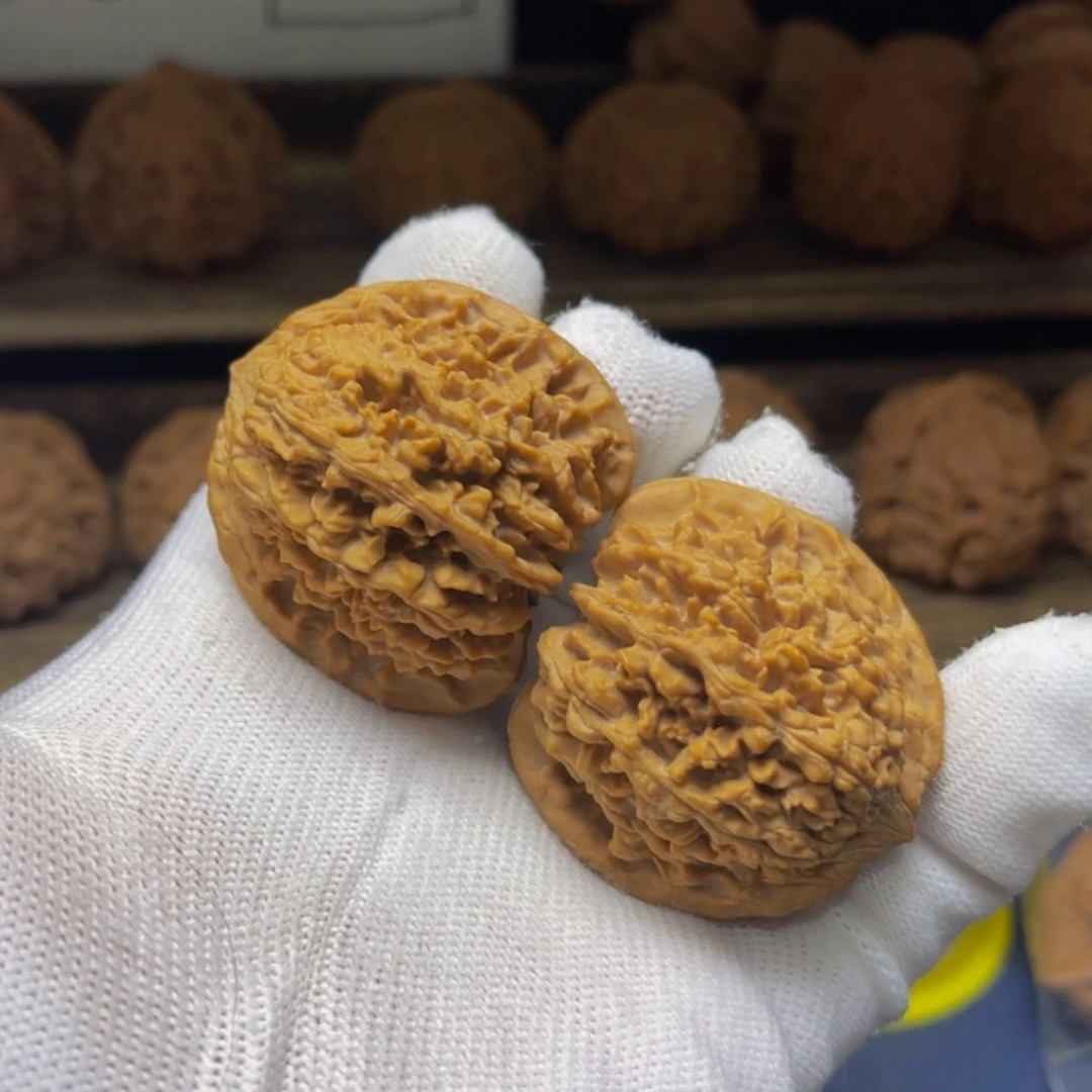 【闪购商品】核桃把件41尺寸满天星