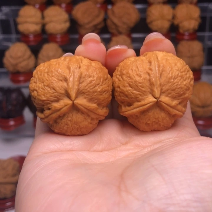 文玩核桃吊坠兔*哥7满天星