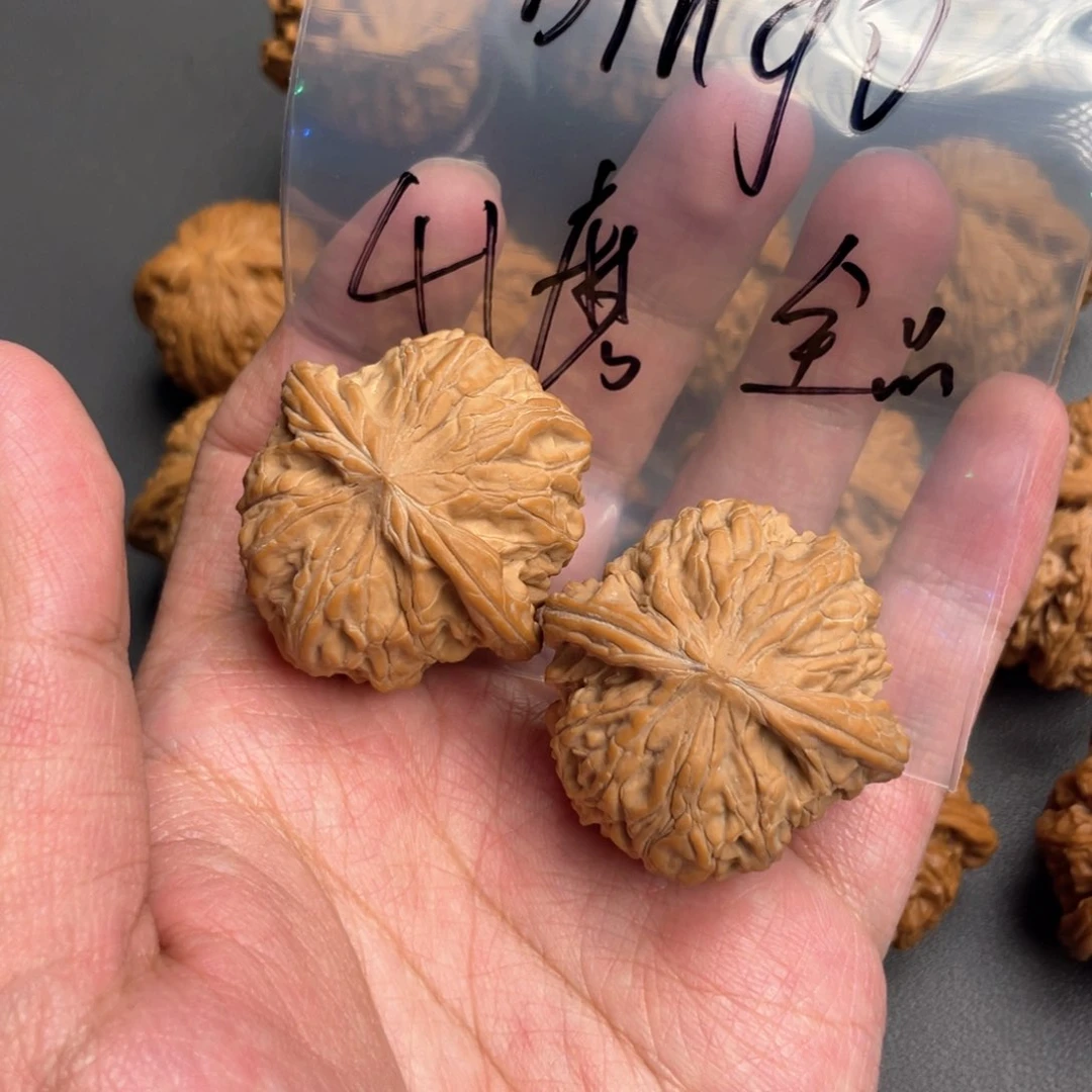 文玩核桃吊坠b***o磨盘