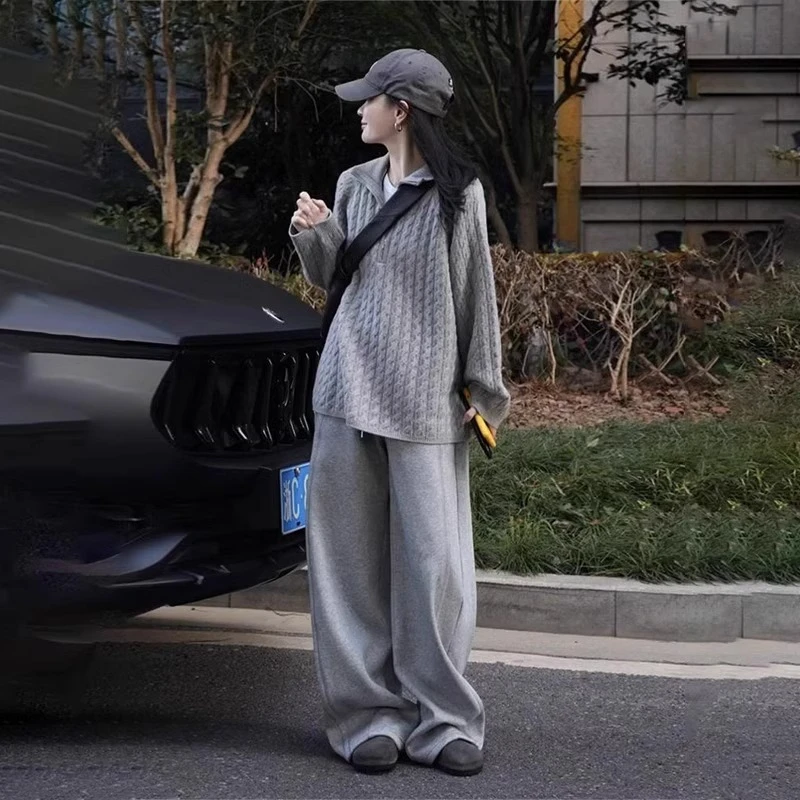 奶fufu半拉链麻花灰色毛衣女2025冬季别致翻领宽松慵懒外穿上衣厚