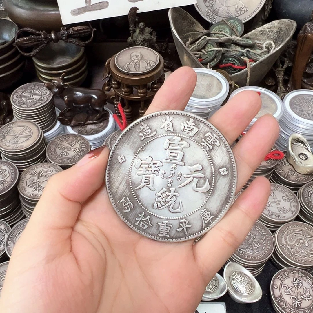 金属复古风格摆件