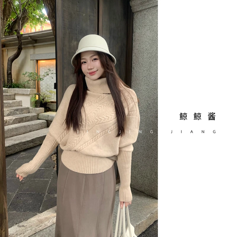 ZOZ鲸鲸酱 【暖意融融】绞花宽松上衣收口下摆不对称翻领斗篷毛衣
