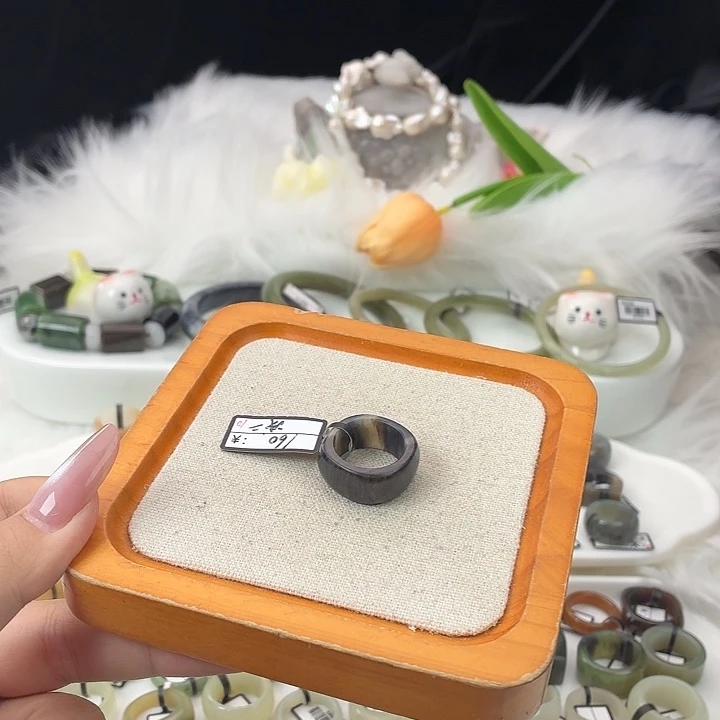 和田玉（糖玉）未镶嵌戒指t75青花方圆直径16.8不退换