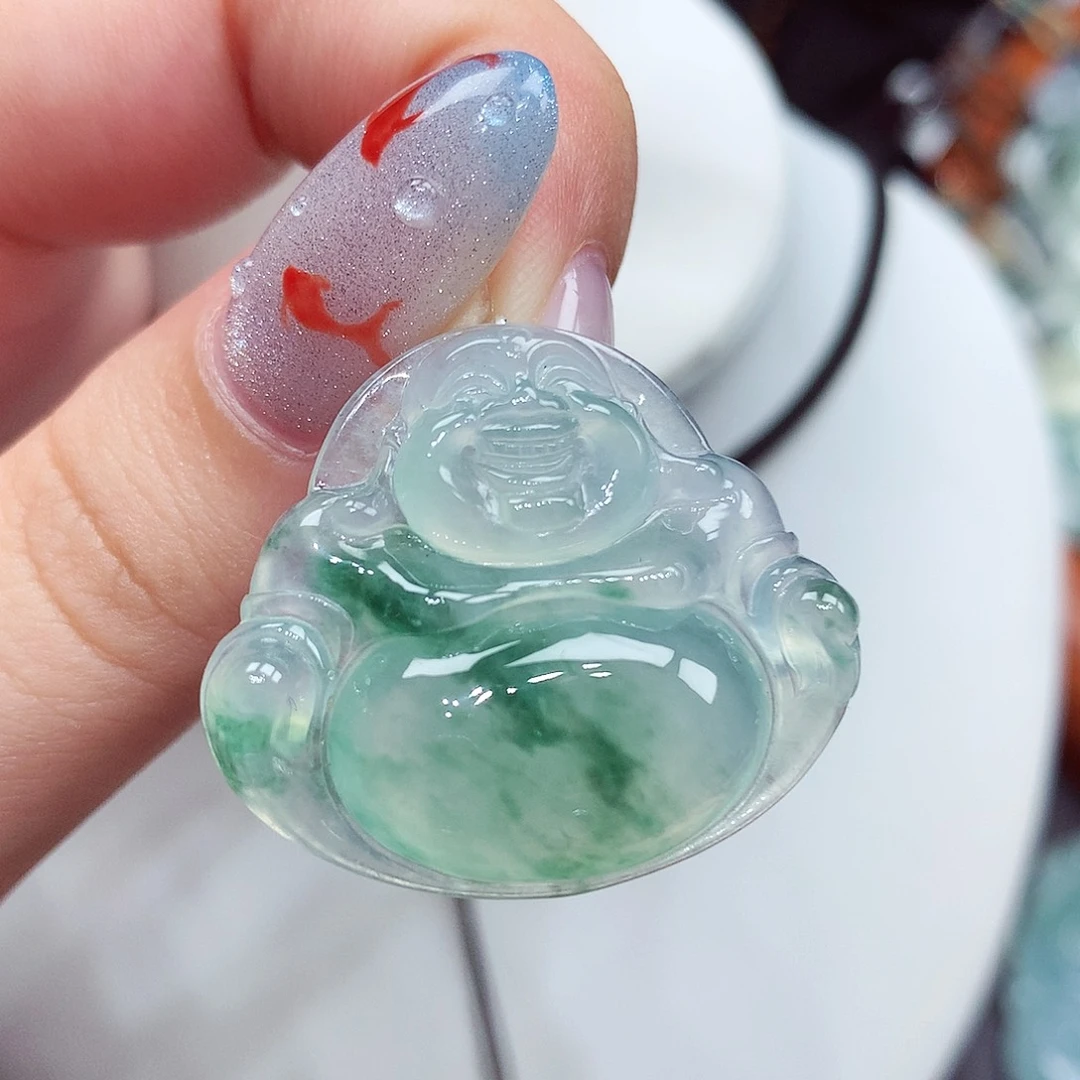 翡翠未镶嵌颈饰翡翠，31/27/6.2