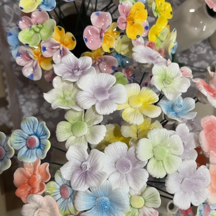 五朵多巴胺五朵蝴蝶花