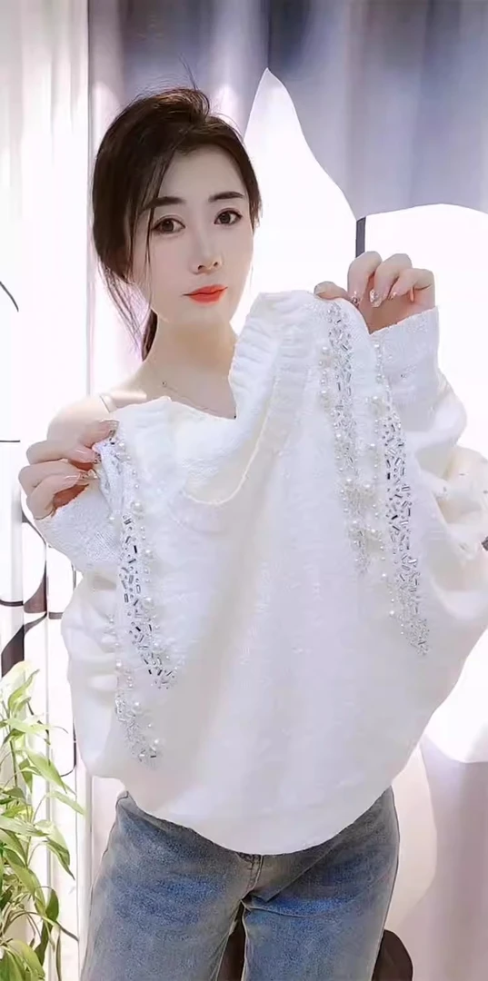 欧货设计感重工烫钻钉珠圆领长袖针织衫女秋冬高级感气质减龄毛衣