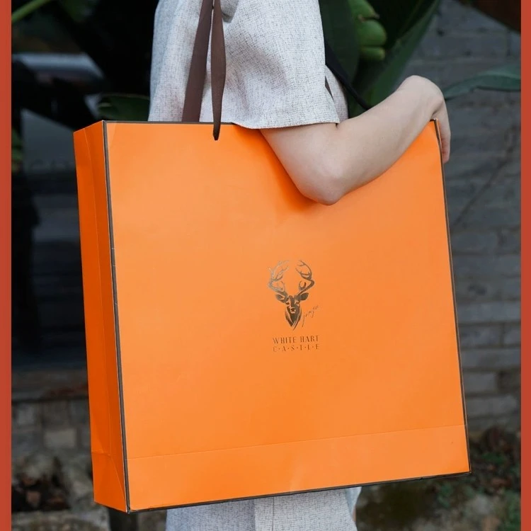 尊洛莎高端简约轻奢礼盒