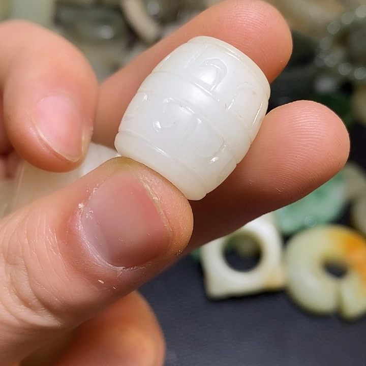 和田玉（糖玉）未镶嵌颈饰