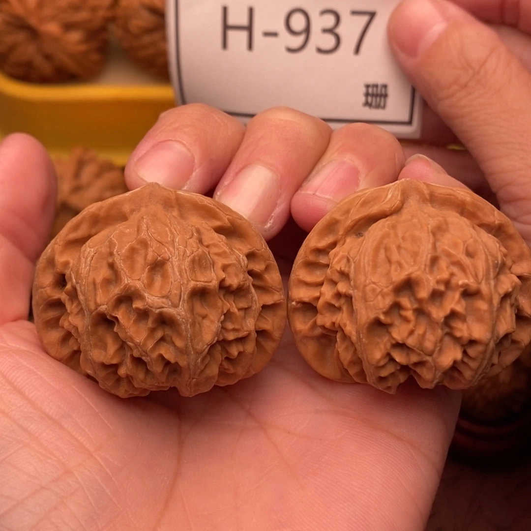 桃核把件宫灯40…..