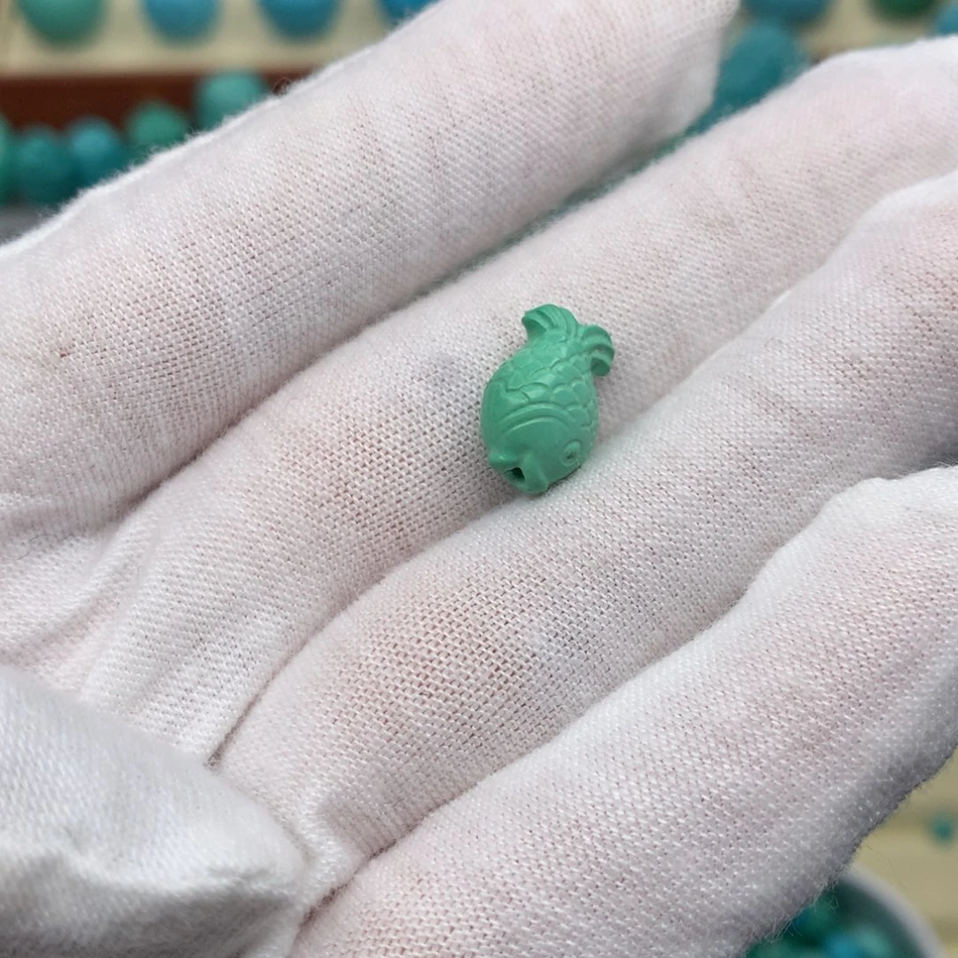 高瓷绿年年有余配饰