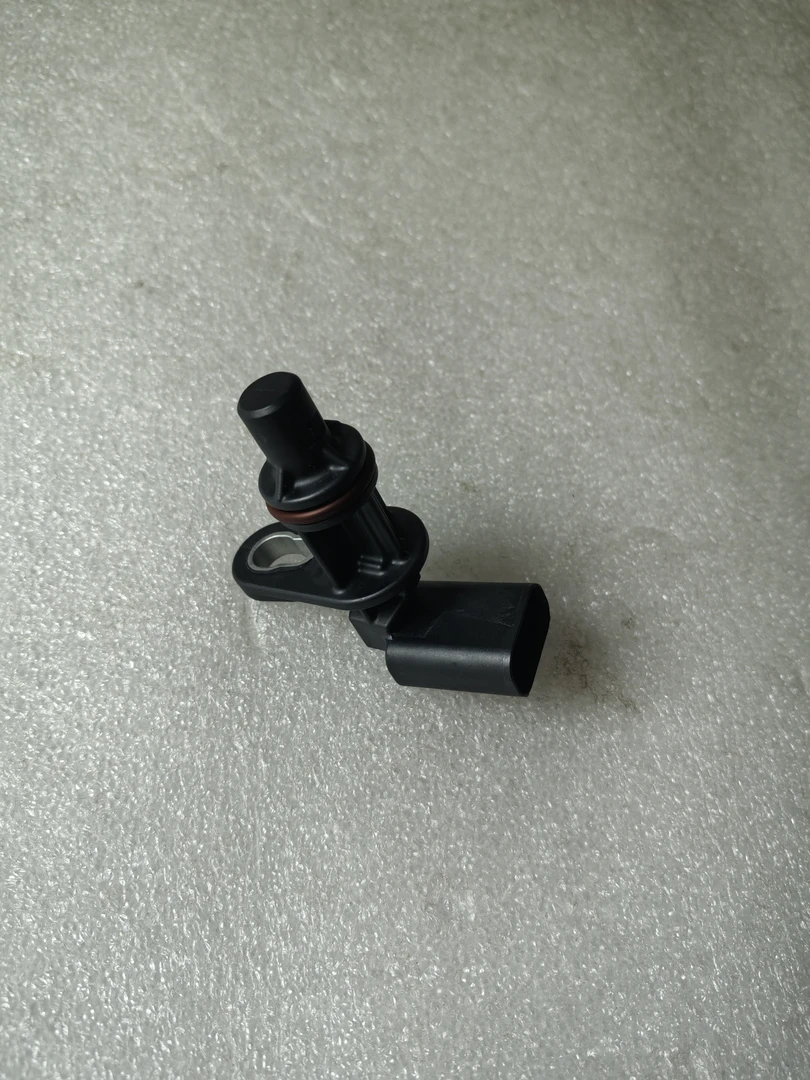 适用于东风天龙旗舰KR康明斯 ISDE位置ISBE曲轴位置传感器5594276